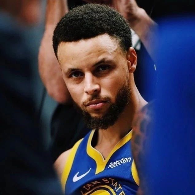 2025中超官方最佳球员候选：瓦科、莱昂纳多领衔，王钰栋在列（2025中超最佳球员官方候选出炉：瓦科、莱昂纳多领跑，王钰栋上榜）